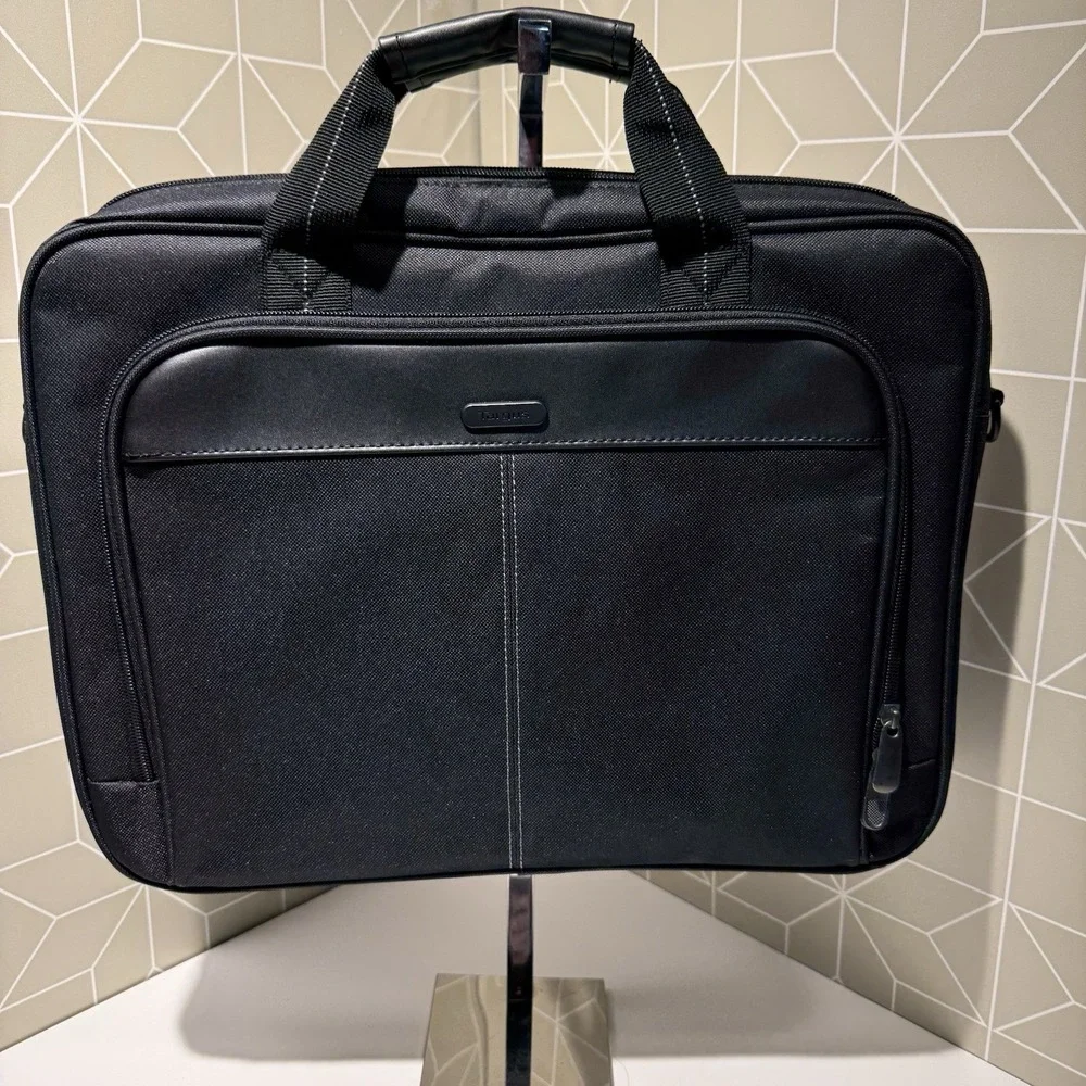Targus Traditional Notepac‎ Case Messenger Bag fits 15.6-Inch Laptop, Black